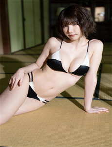 《wc偷拍 tubevoyeur.com》