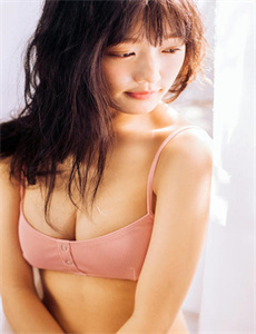 《十六位美女蹲坑撒尿视频》